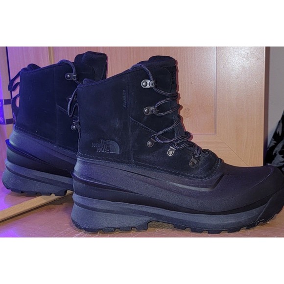 The Northface Chilkat V Waterproof Insulated Boots Men's 11.5 - Picture 2 of 5